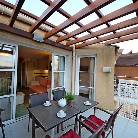 2m J4 332 - 456la Apartment *