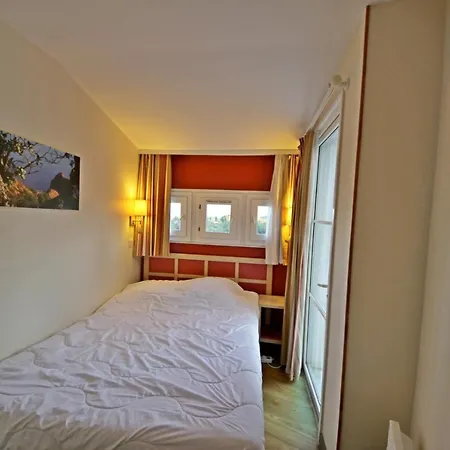 Apartment 2m J4 332 - 456la *
